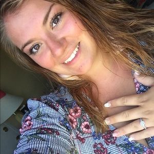 Meet your Posher, Lindsey